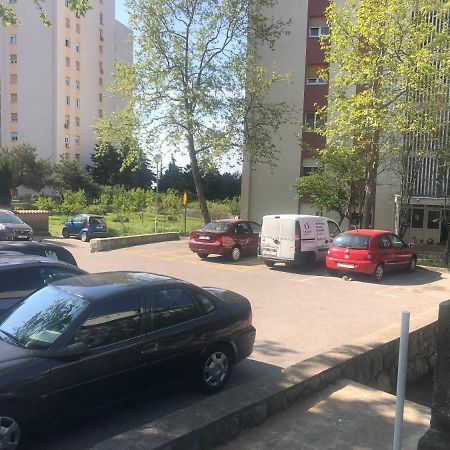 Apartment Ura リエカ エクステリア 写真