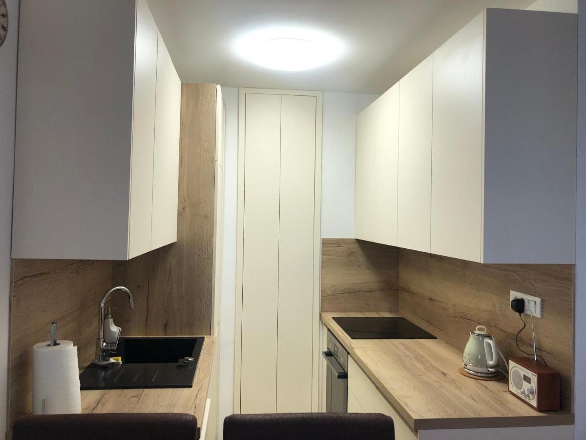 Apartment Ura リエカ エクステリア 写真