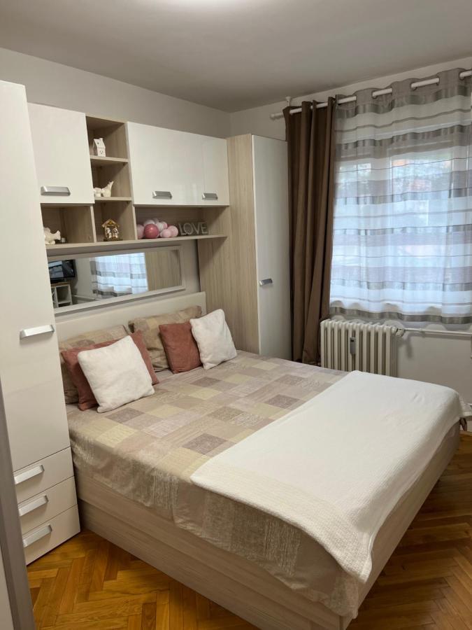Apartment Ura リエカ エクステリア 写真